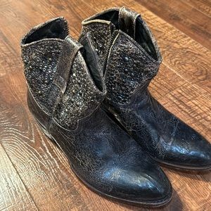 Sendra jeweled booties size 8 brown